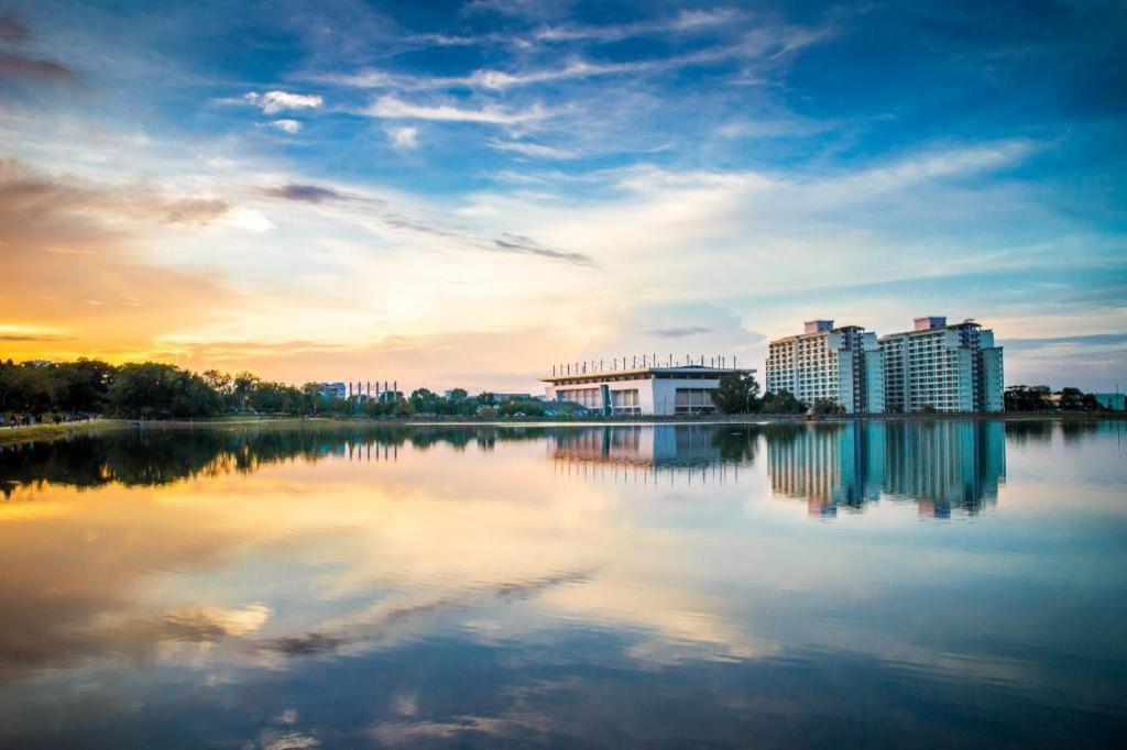 V.Hotel & Resort Hat Yai Exterior foto